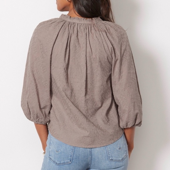 EVEREVE Palmer Embroidered Blouse Top Embroidered Mocha Small - Picture 2 of 12